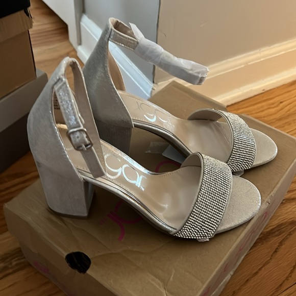 sugar, silver heel size 6 - Picture 2 of 4